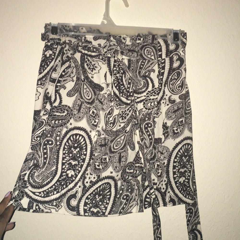Paper bag shorts NWT
